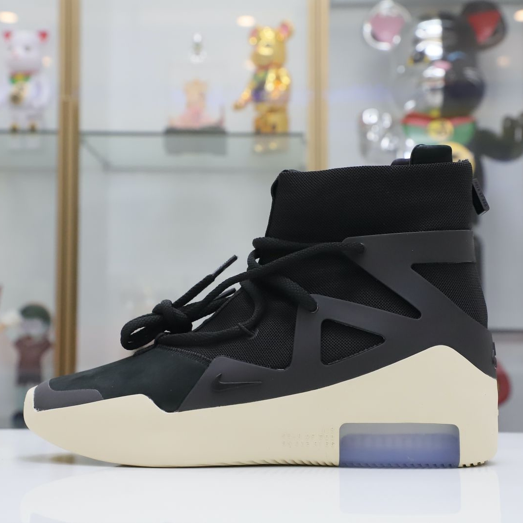 Kimi kick Nike Air Fear of God 1 black  fog