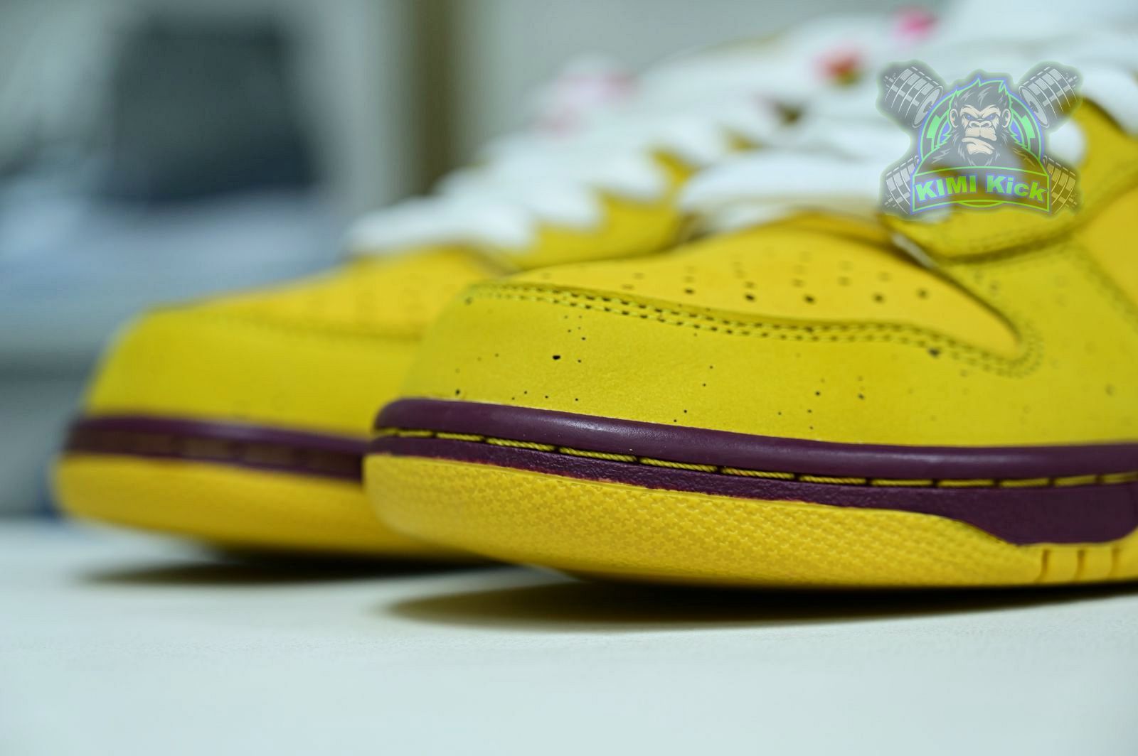 Kimi kick Nike Dunk SB Low YellowLobster