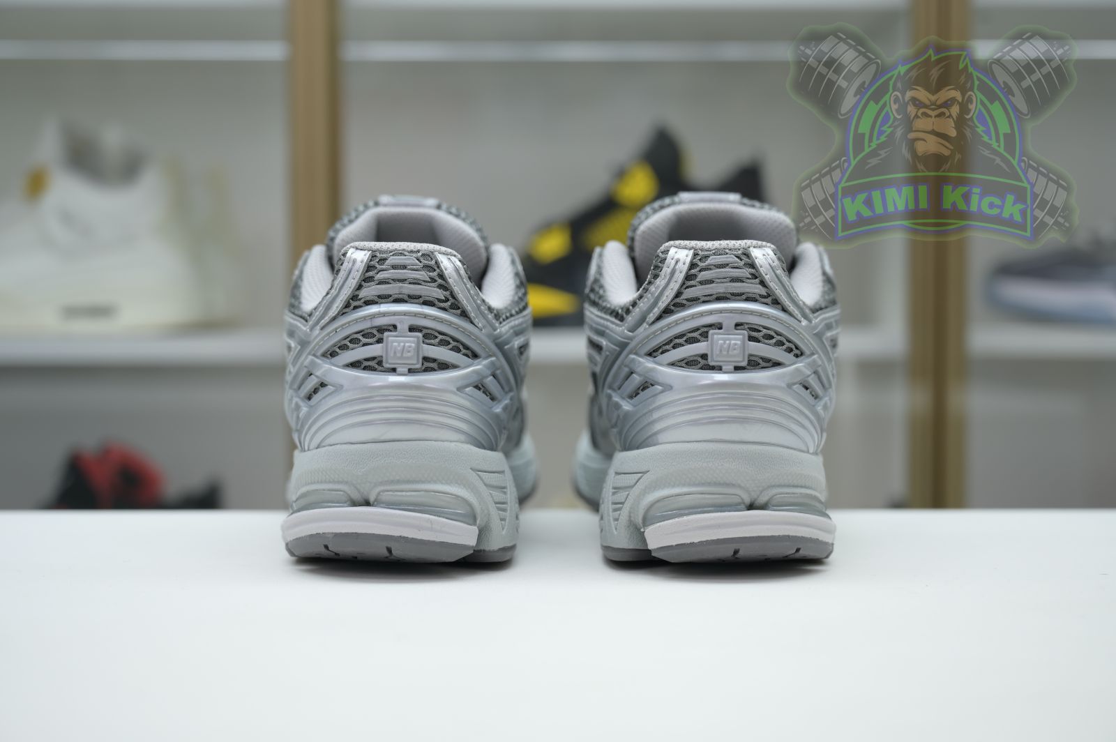 Kimi kick New Balance NB 1906R Y2K