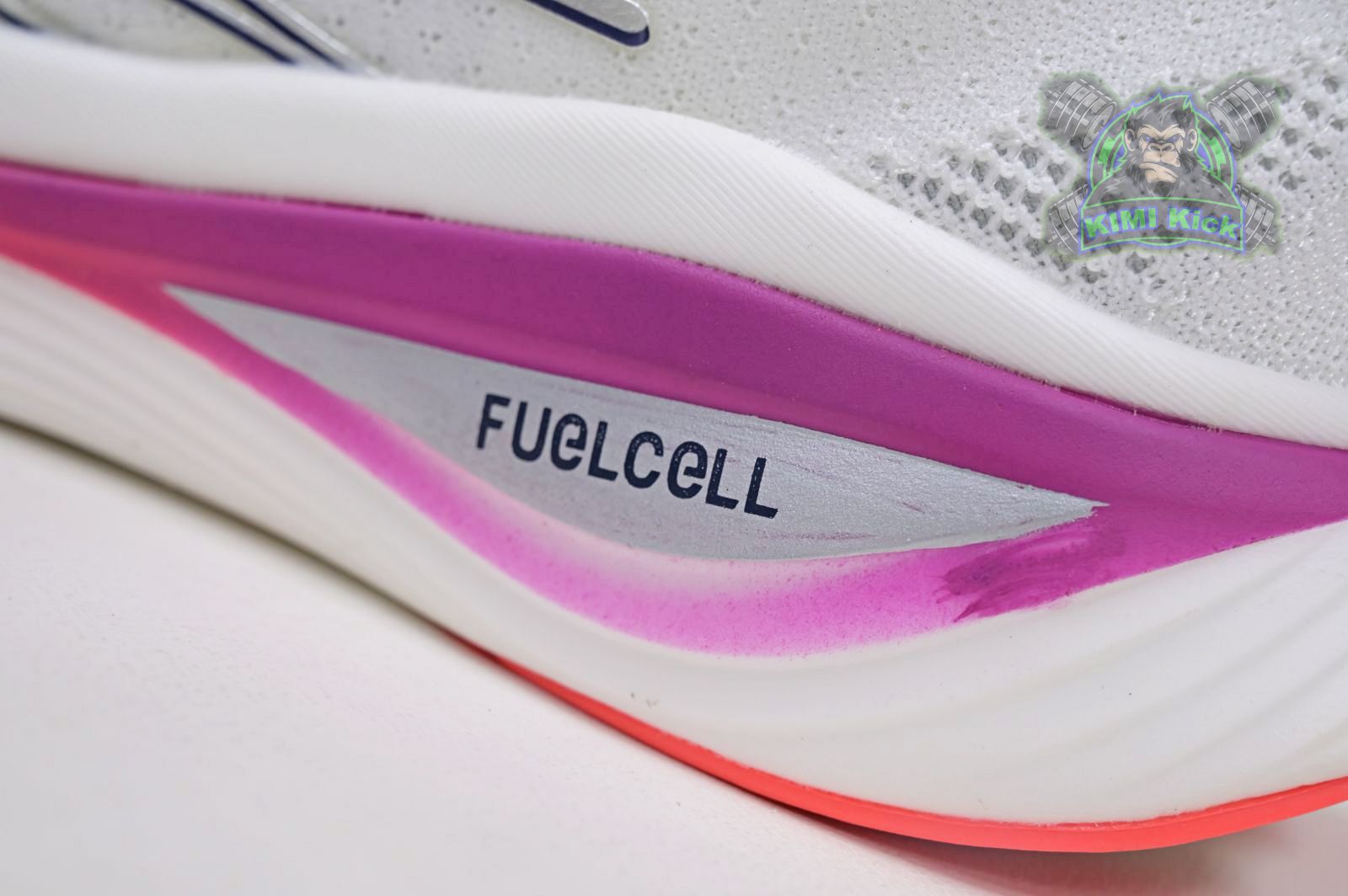 Kimi kick New Balance NB FuelCellFuelCell SC Elite v3