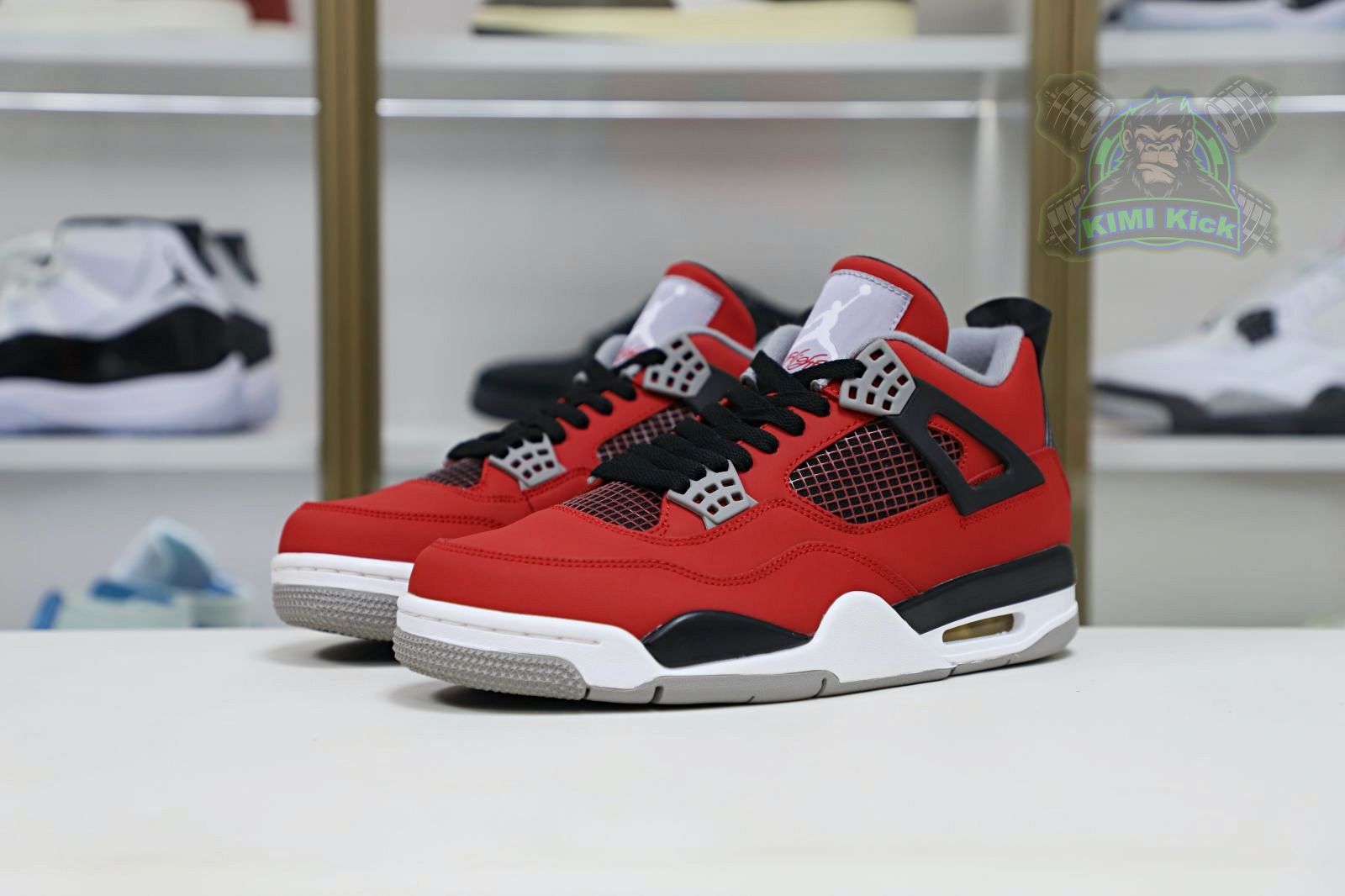 Kimi kick Jordan Air Jordan4 RetroToro Bravo