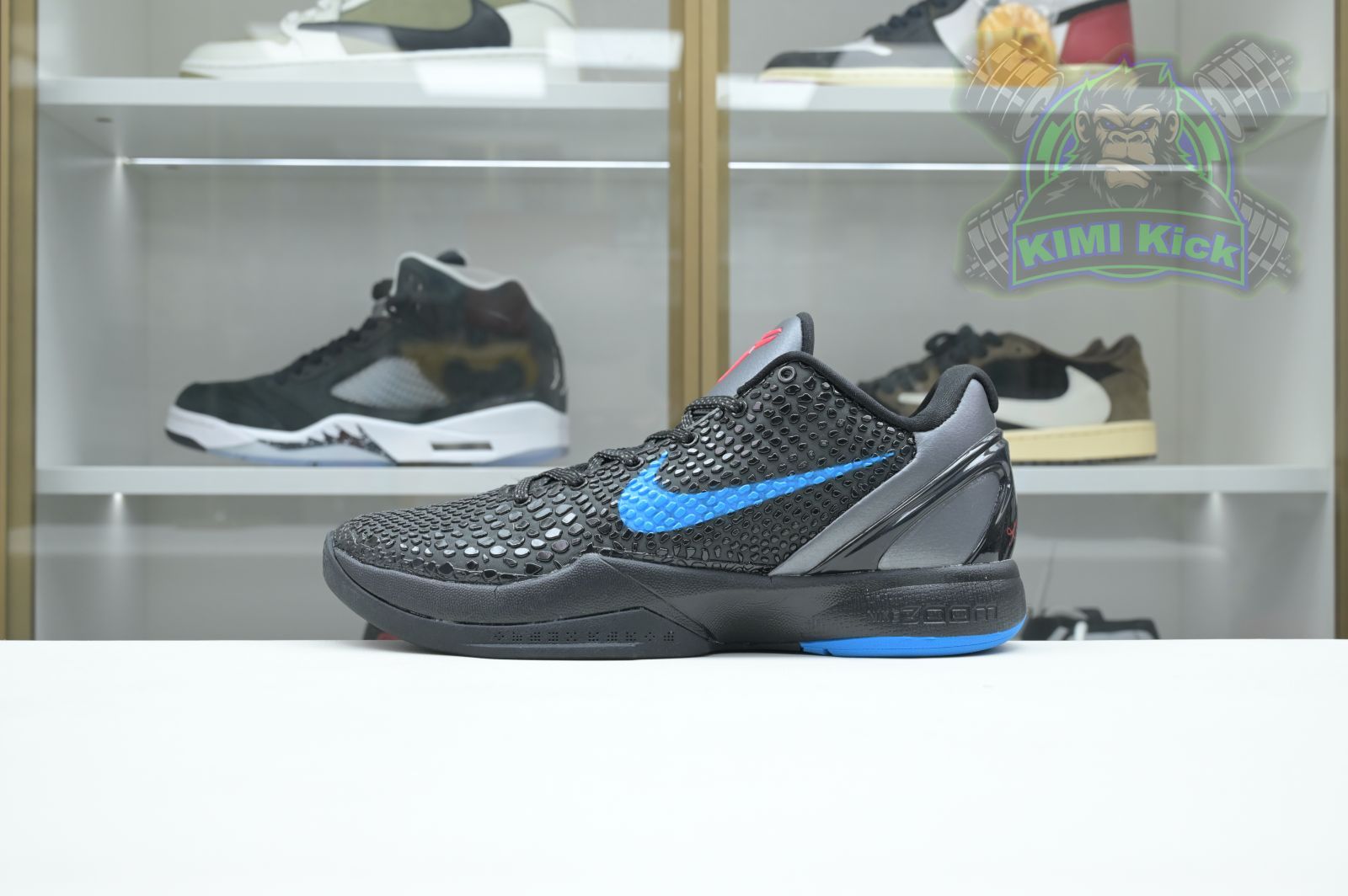 Kimi kick Nike Zoom Kobe 6 Dark Knight