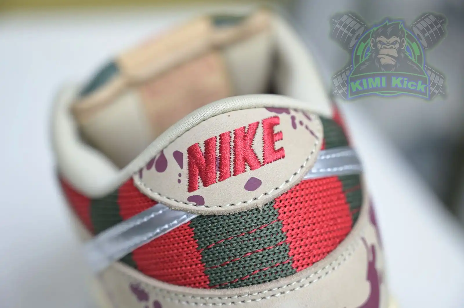 Kimikick Nike Dunk SB Low Freddy Krueger