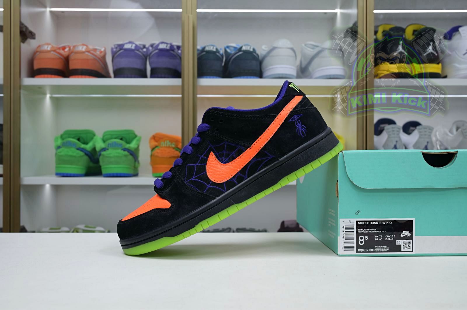 Kimi kick Nike Dunk SB Low SB Pro 