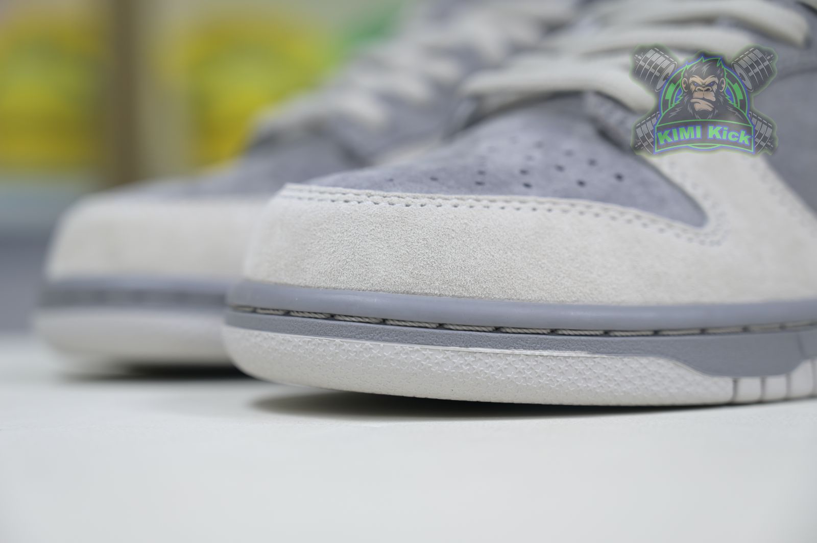 Kimi kick Nike Dunk SB Low Pro London