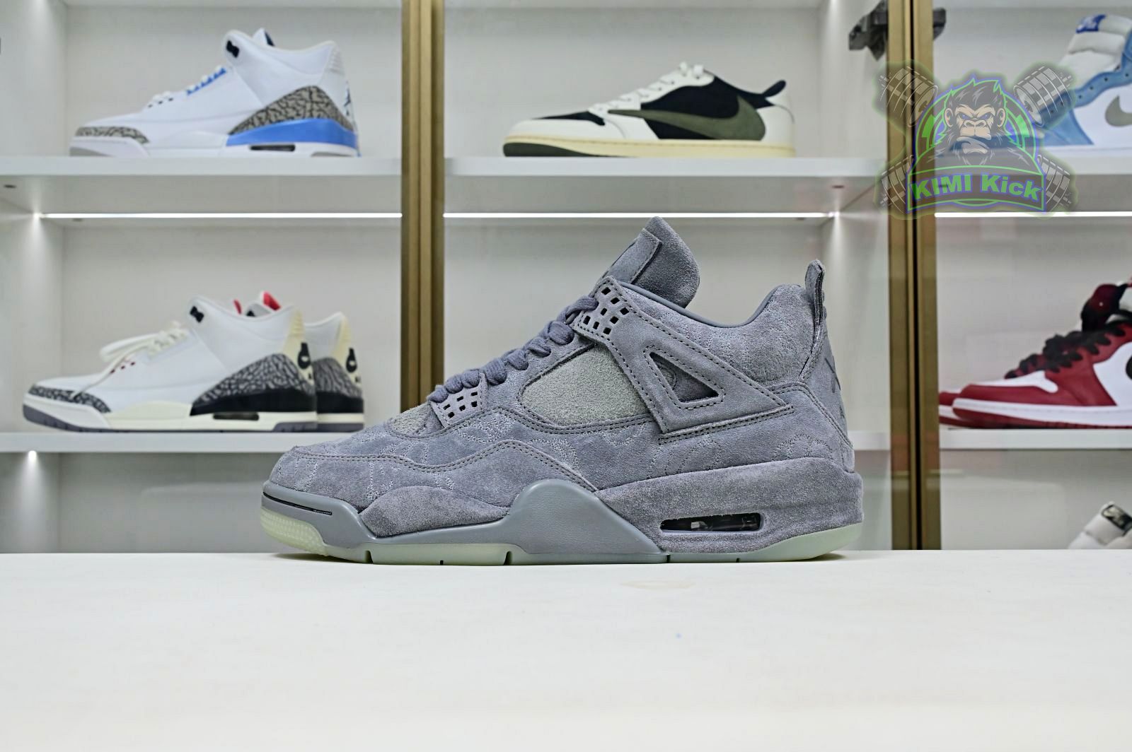 Kimi kick Jordan Air Jordan 4 retro kaws