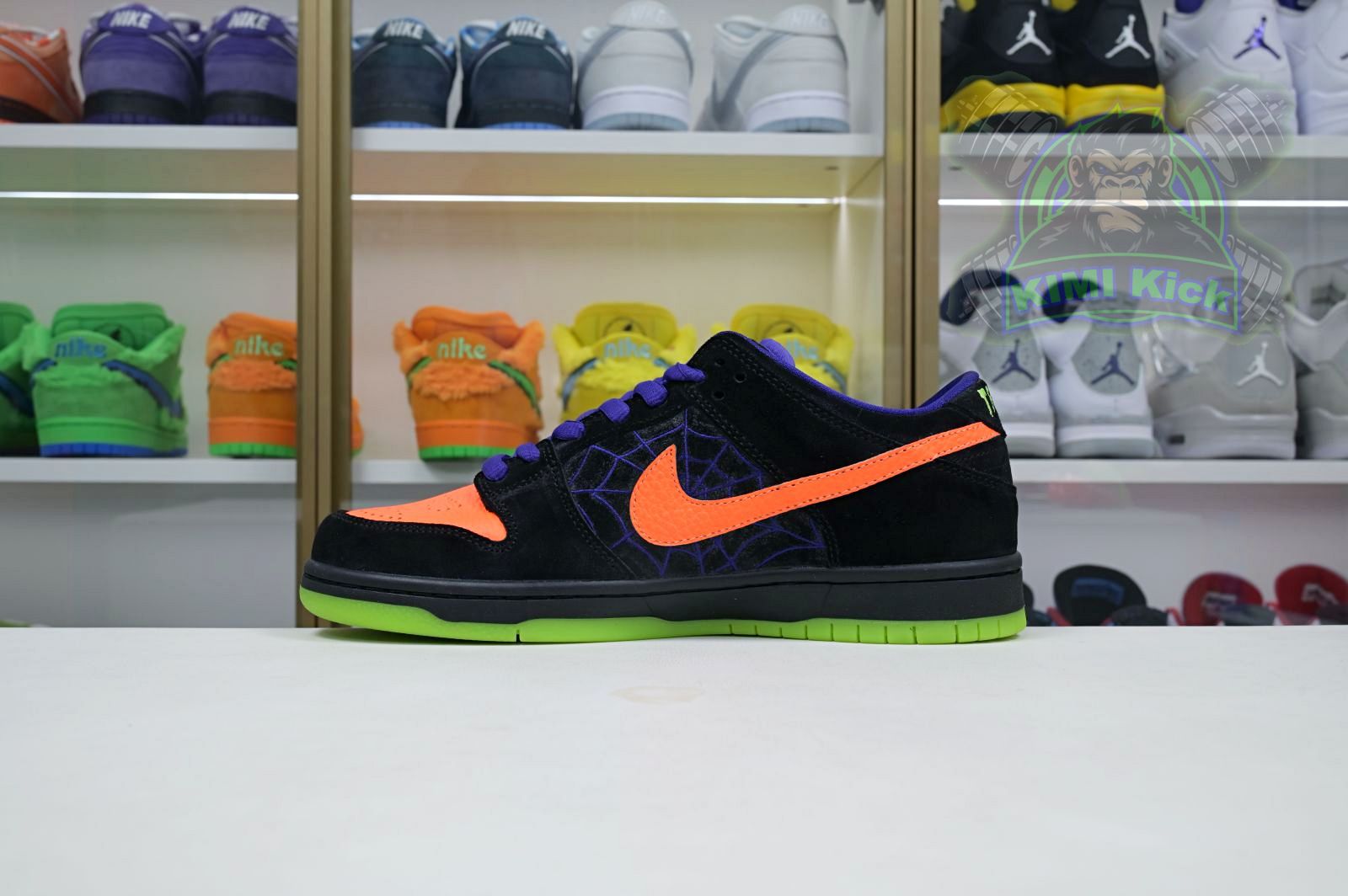 Kimi kick Nike Dunk SB Low SB Pro 