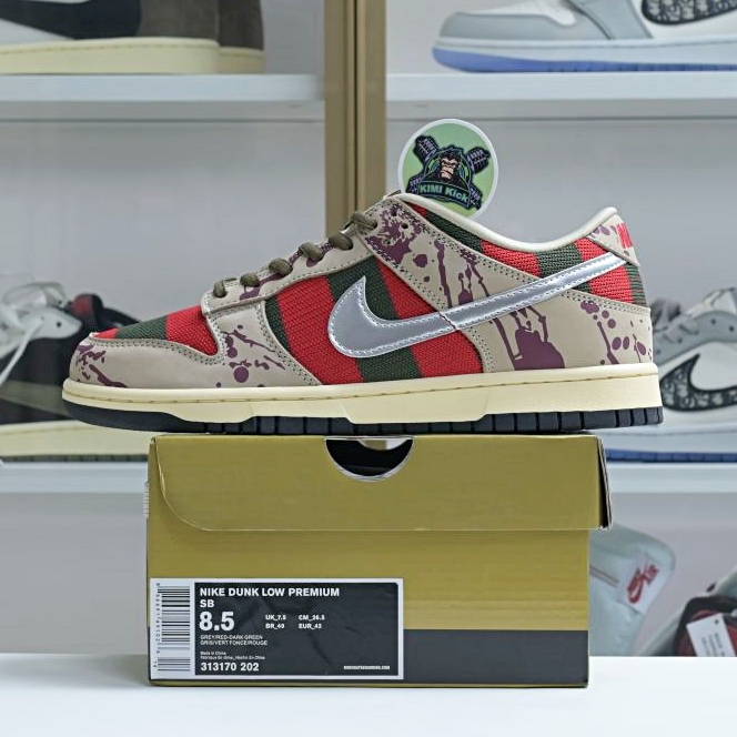 Kimi kick Nike Dunk SB Low Freddy Krueger