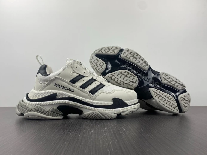 ADIDAS X BLCG TRIPLE S SNEAKER 710021 W3RN2 GoodFit 2497
