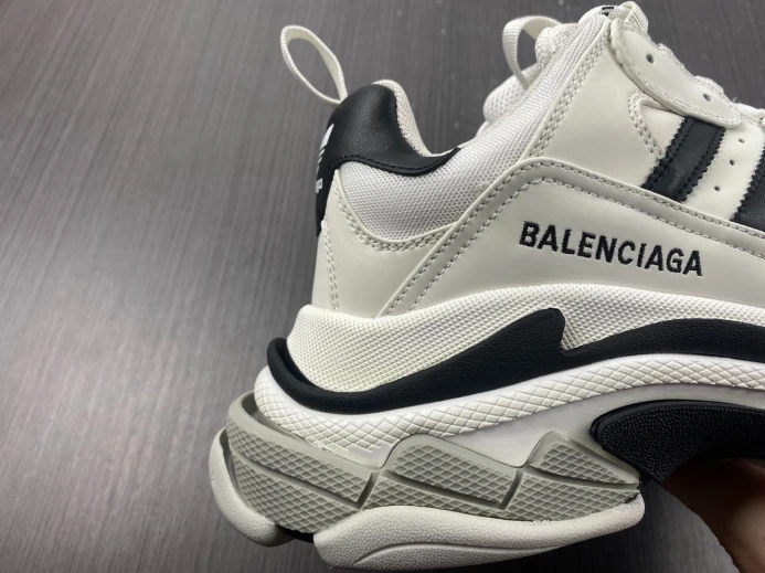 ADIDAS X BLCG TRIPLE S SNEAKER 710021 W3RN2 GoodFit 2497
