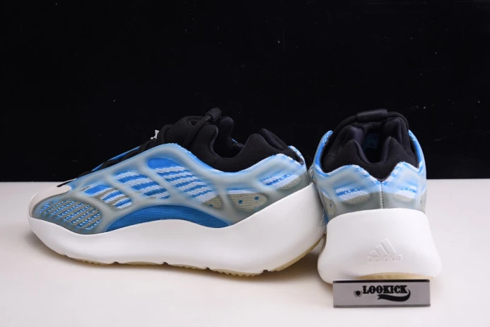 ADIDAS YEEZY 700 V3 GLOW IN THE DARK G UrbanStyle 379