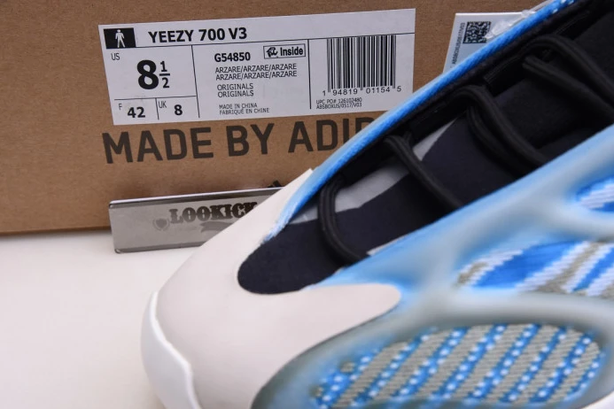 ADIDAS YEEZY 700 V3 GLOW IN THE DARK G UrbanStyle 379