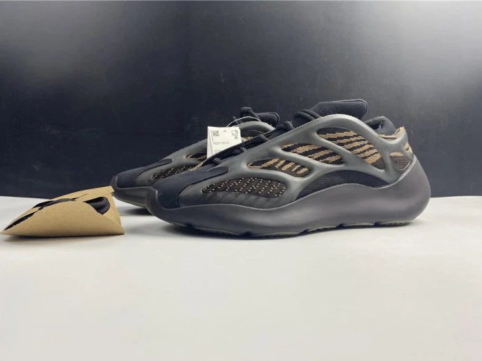 ADIDAS YEEZY 700 V3 GY EasyMatch 359