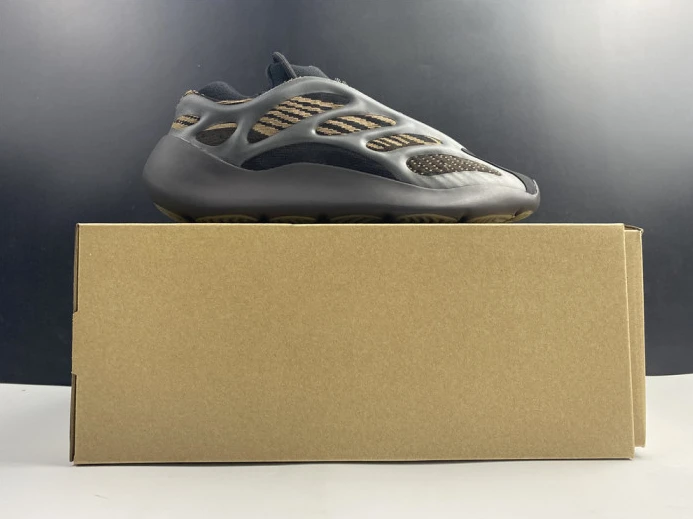 ADIDAS YEEZY 700 V3 GY EasyMatch 359
