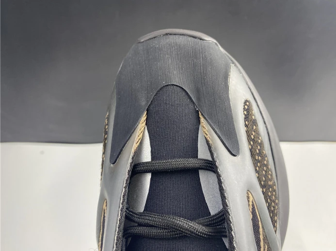 ADIDAS YEEZY 700 V3 GY EasyMatch 359