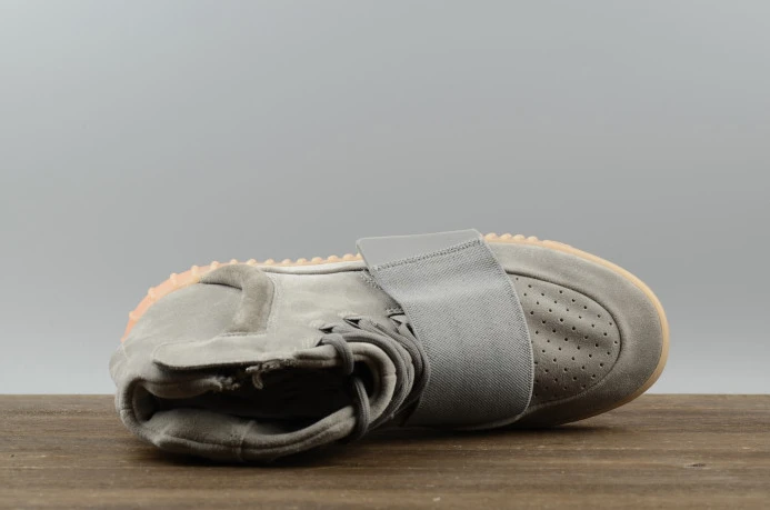 ADIDAS YEEZY 750 BOOST LIGHT GREY GUM GLOW DARK BB Affordable 381
