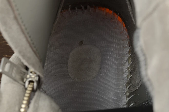 ADIDAS YEEZY 750 BOOST LIGHT GREY GUM GLOW DARK BB Affordable 381