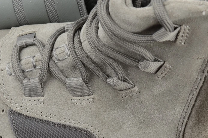 ADIDAS YEEZY 750 BOOST LIGHT GREY GUM GLOW DARK BB Affordable 381