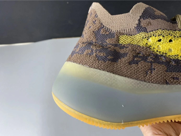 ADIDAS YEEZY BOOST 380 'COFFEE GOLD NON-REFLECTIVE FZ ModernLook 337