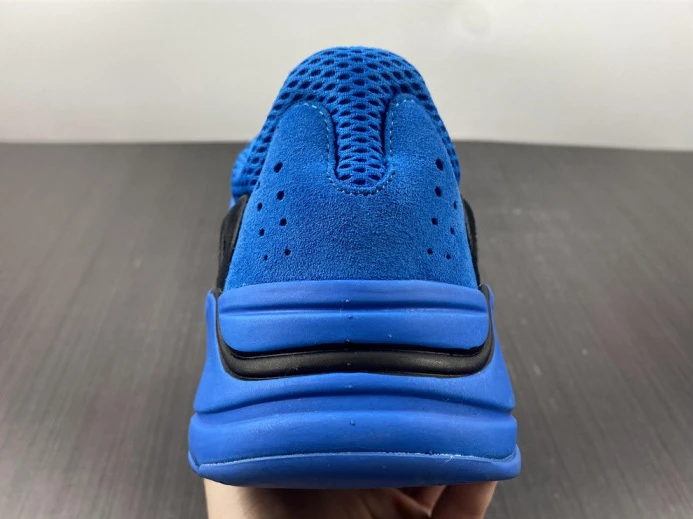 ADIDAS YEEZY BOOST 700 HI-RES BLUE HP WellDesigned 368