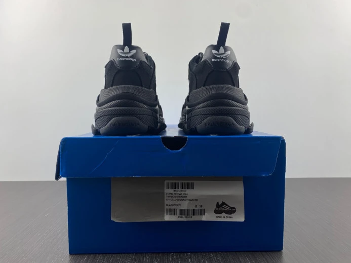ADIDAS x BLCG TRIPLE S SNEAKER 712754 W2FW1 EasyMatch 2489