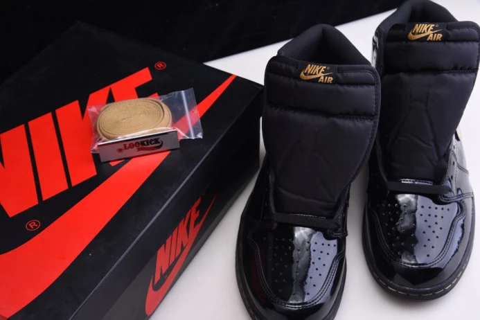 AIR JORDAN 1 RETRO HIGH BLACK METALLIC GOLD (2020) 555088- TopPick 846
