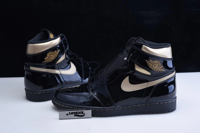 AIR JORDAN 1 RETRO HIGH BLACK METALLIC GOLD (2020) 555088- TopPick 846