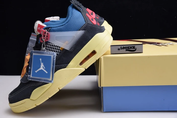 AIR JORDAN 4 RETRO UNION OFF NOIR DC9533- GoAnywhere 1039