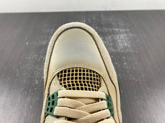 AIR JORDAN 4 "DRAGON YEAR" CUSTOM DC7770- Affordable 535