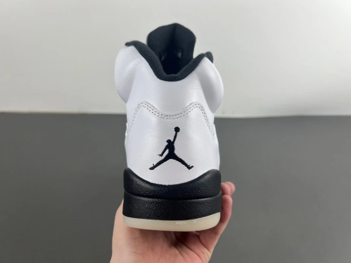 AIR JORDAN 5 RETRO 'WHITE BLACK' DD0587- EasyMatch 565