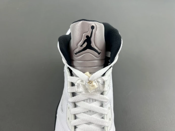 AIR JORDAN 5 RETRO 'WHITE BLACK' DD0587- EasyMatch 565