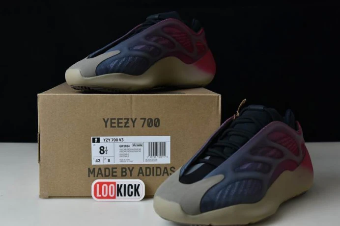 Adidas Yeezy 700 V3 Fade Carbon GW Trendy 373