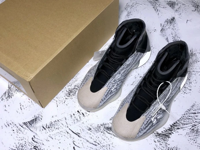 Adidas Yeezy Basketball Quantum EG AllSeason 414