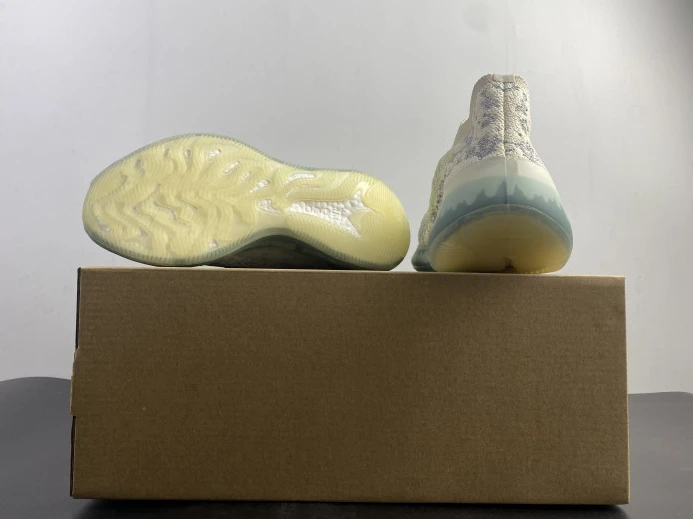 Adidas Yeezy Boost 380 Alien Blue GW NewStyle 330