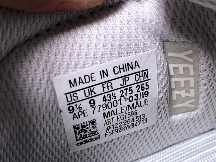 Adidas Yeezy Boost 700 Analog EG Popular 404