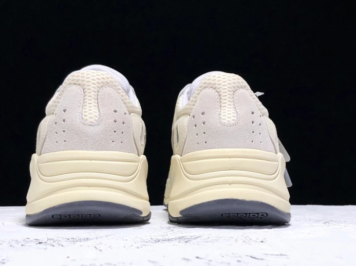 Adidas Yeezy Boost 700 Analog EG Popular 404
