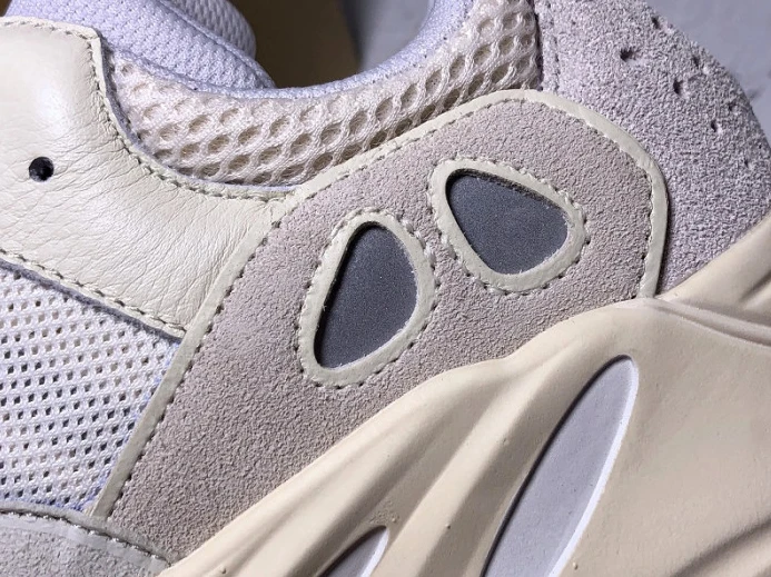 Adidas Yeezy Boost 700 Analog EG Popular 404