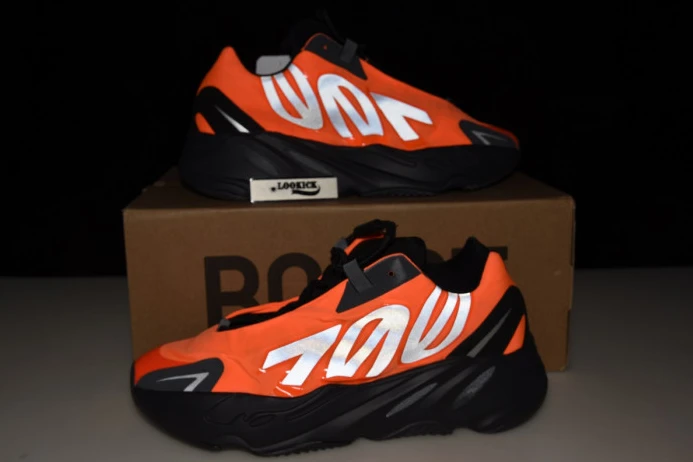 Adidas Yeezy Boost 700 MNVN Orange FV Popular 471