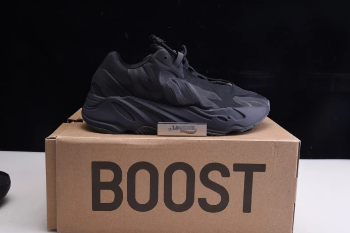 Adidas Yeezy Boost 700 MNVN Triple Black FV GoAnywhere 473
