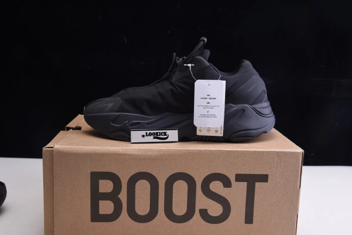 Adidas Yeezy Boost 700 MNVN Triple Black FV GoAnywhere 473