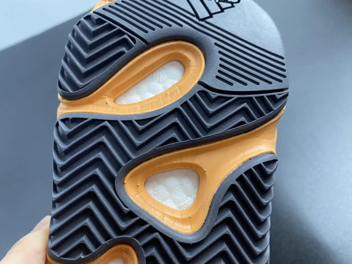 Adidas Yeezy Boost 700 V2 Sun GW WellDesigned 376