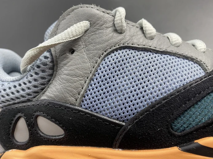 Adidas Yeezy Boost 700 V2 Sun GW WellDesigned 376