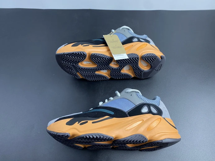 Adidas Yeezy Boost 700 V2 Sun GW WellDesigned 376