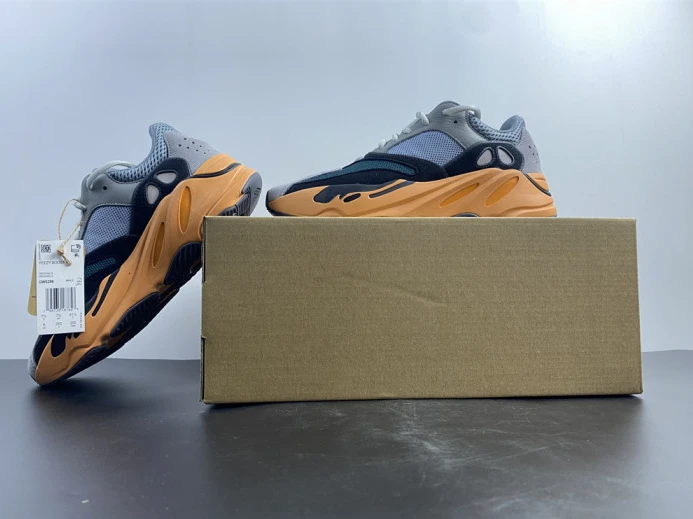 Adidas Yeezy Boost 700 V2 Sun GW WellDesigned 376
