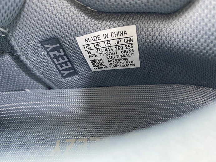Adidas Yeezy Boost 700 V2 Sun GW WellDesigned 376