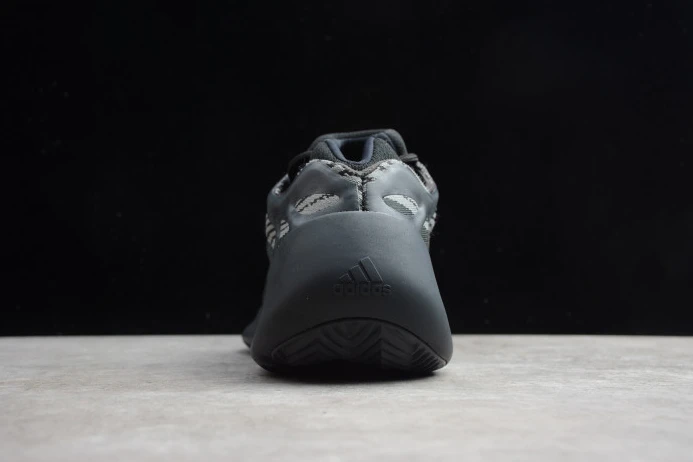 Adidas Yeezy Boost 700 V3 Black H SmartChoice 462