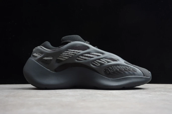 Adidas Yeezy Boost 700 V3 Black H SmartChoice 462