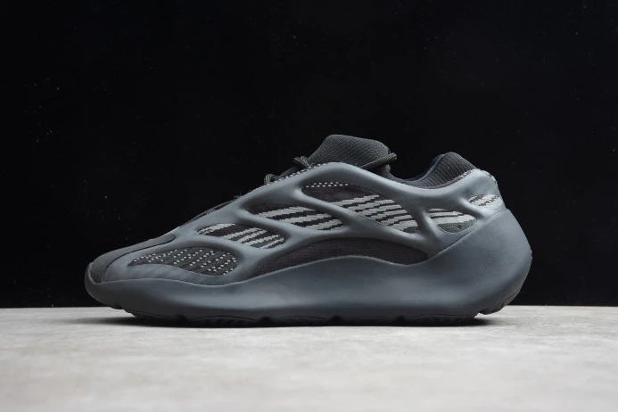 Adidas Yeezy Boost 700 V3 Black H SmartChoice 462