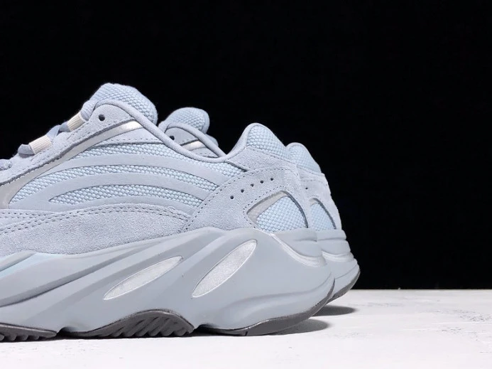 Adidas Yeezy Boost 700 v2 Hospital Blue FV SmartChoice 474