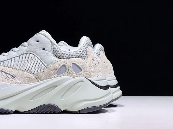 Adidas Yeezy Boost 700 v2 Salt EG EasyMatch 472